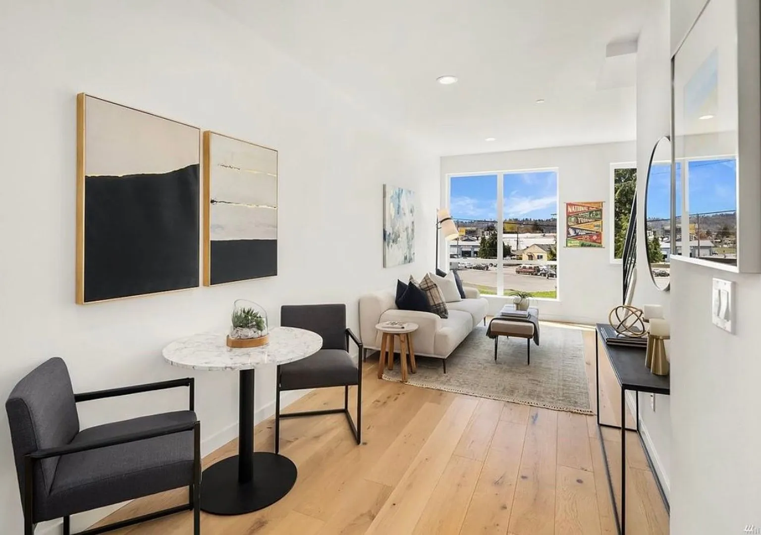Live/Work Townhome in the heart of Georgetown! — Photo 3