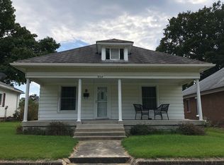 954 Elm St, Clinton, IN 47842