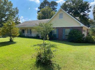 104 Coke Dr, Texarkana, TX 75501