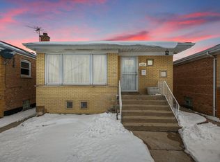 6929 S Komensky Ave, Chicago, IL 60629