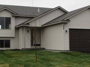 1230 Oakey Ct, Osceola, WI 54020