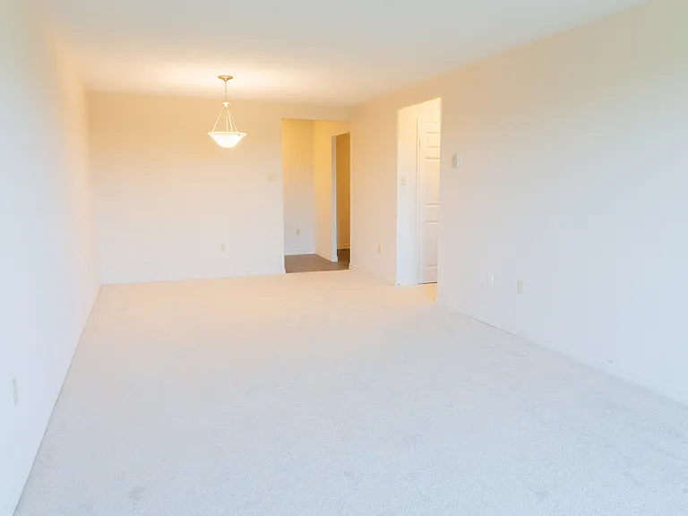 655 Windermere Rd — Photo 47