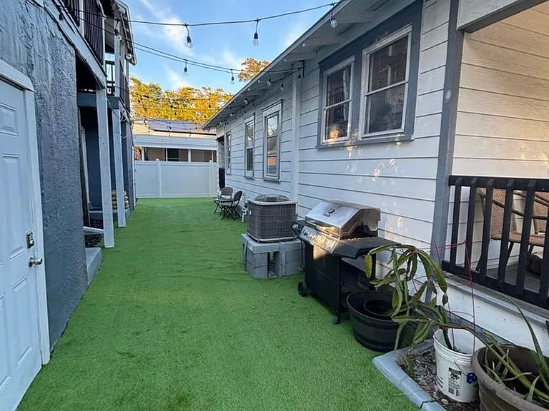 Desirable Euclid Neighborhood Apartment Building (Studio Apartments) & 2 Bedroom Single House - S... — Photo 39