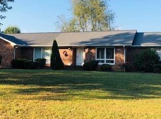 1003 Raven Way, Albany, KY 42602