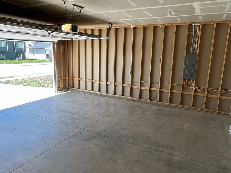 652 Valor Ct — Photo 19