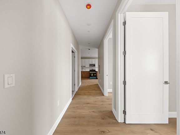 3rd image of 17 Wickham St #202