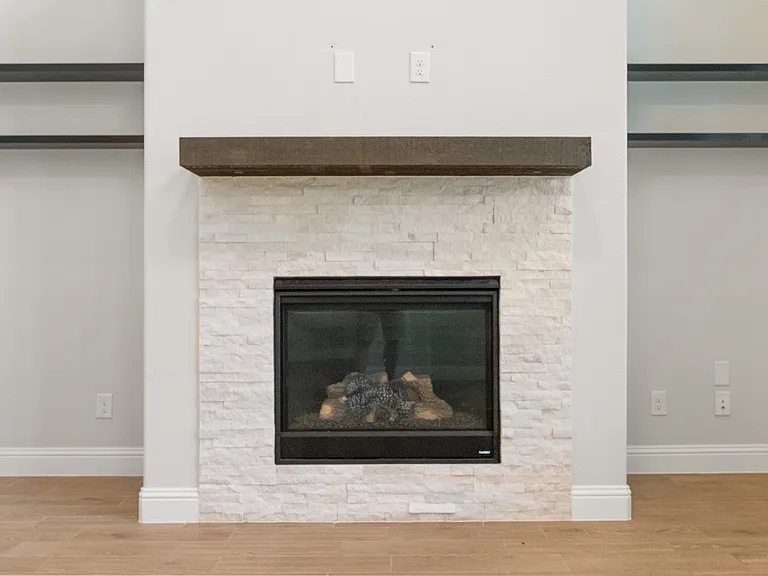 1716 Elise Ln — Photo 7