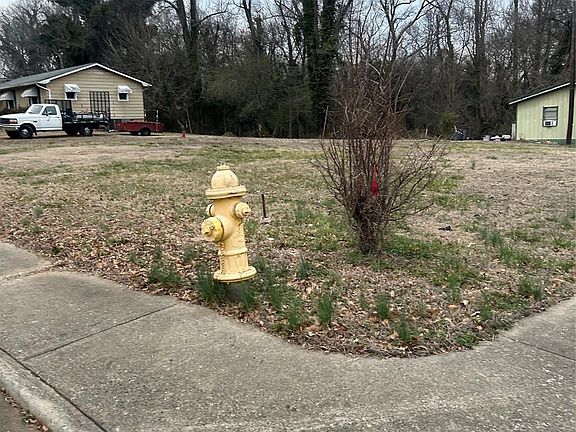5th image of 533 Dutch Ave