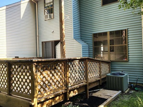 2 Stanwood Ct