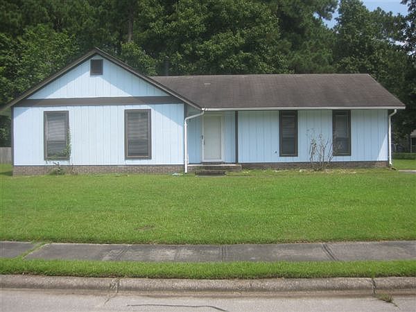 1032 MASSEY ROAD 8-23-13 003