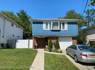 11 Furman St, Staten Island, NY 10312
