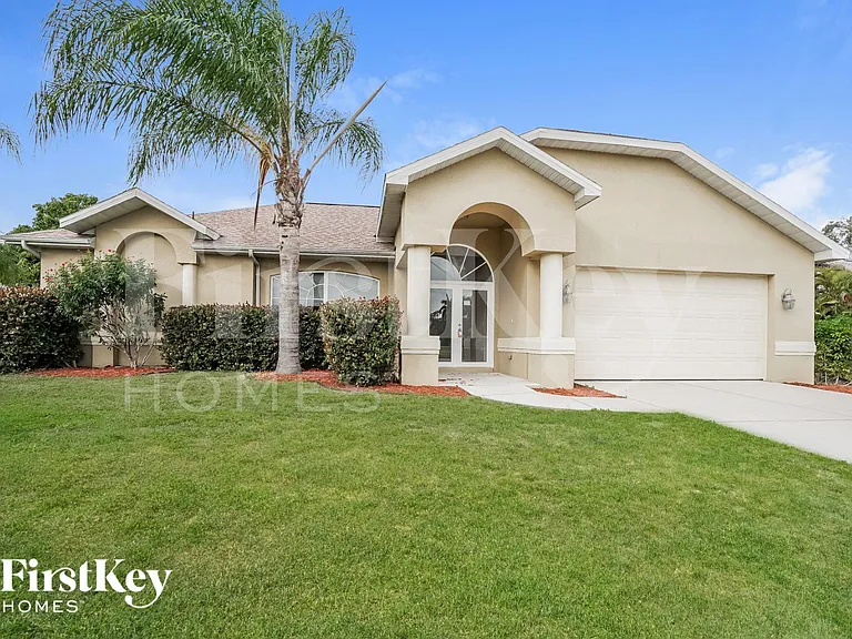 17528 Braddock Rd — Photo 1