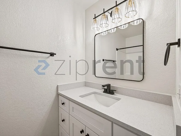 838 McCauley Blvd — Photo 15
