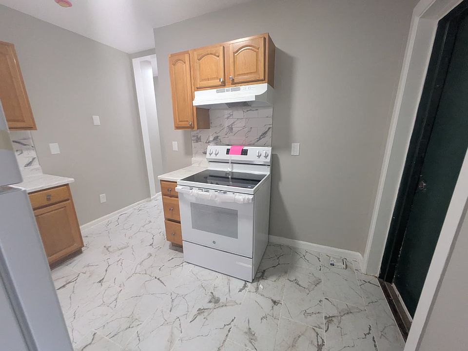 1st image of 1071 Pembroke St #O2b