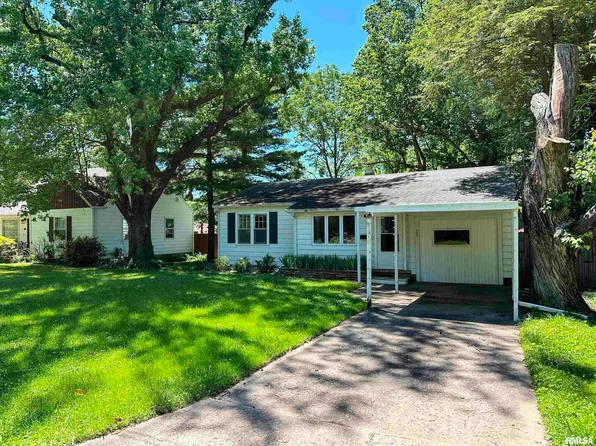 504 S James St, Carbondale, IL 62901
