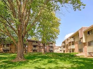 Knollwood Apartments, Kansas City, MO 64116