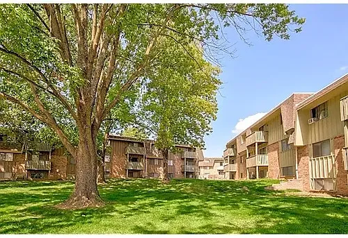Knollwood Apartments Photo 1