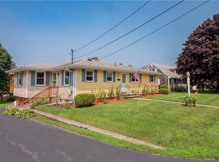 335 Mail Coach Rd, Portsmouth, RI 02871