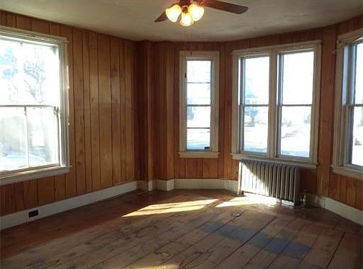 5th image of 13 Marlboro St