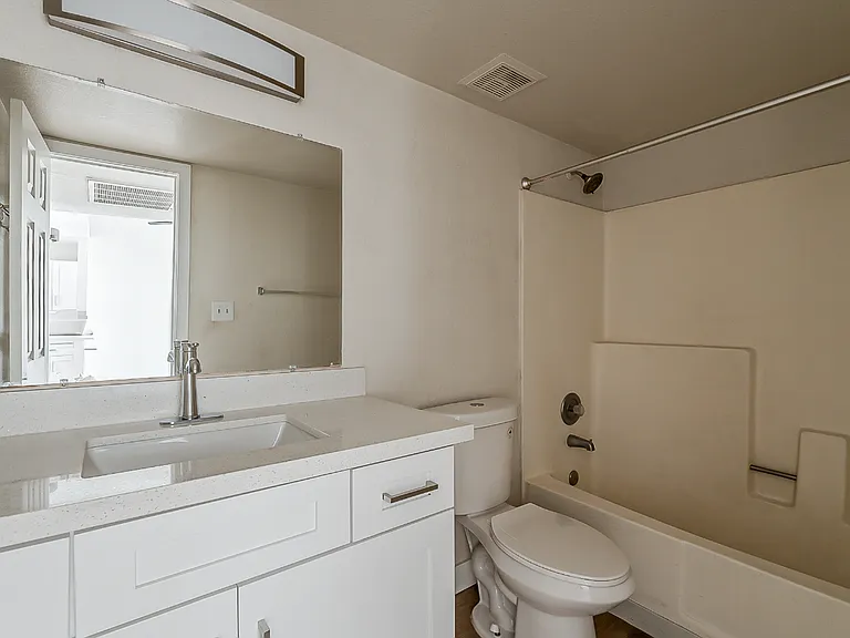 2425 W Avalon Dr — Photo 10