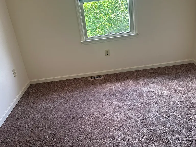 309 Anthony Dr — Photo 11