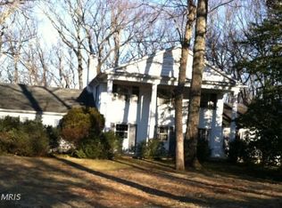 8482 Portland Pl, Mc Lean, VA 22102