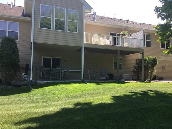 3rd image of 2920 Highwood Dr