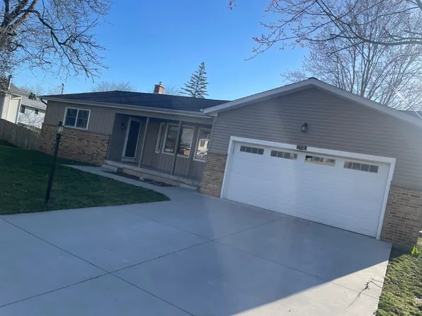 1710 Ridgewood Ave SE, Grand Rapids, MI 49506