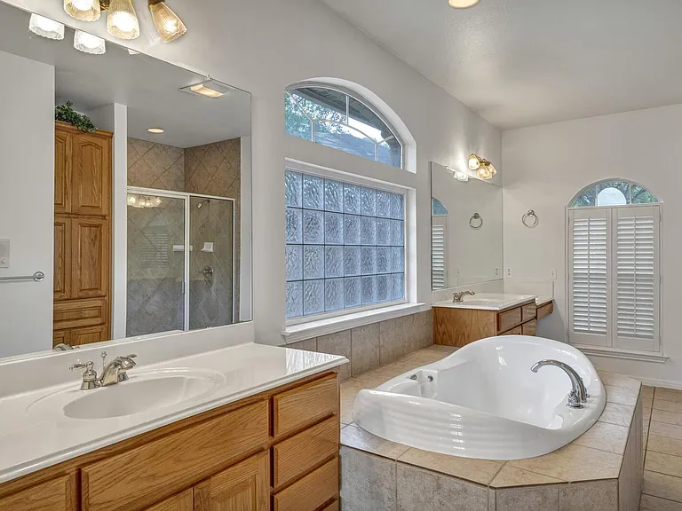 403 Maple Run — Photo 18