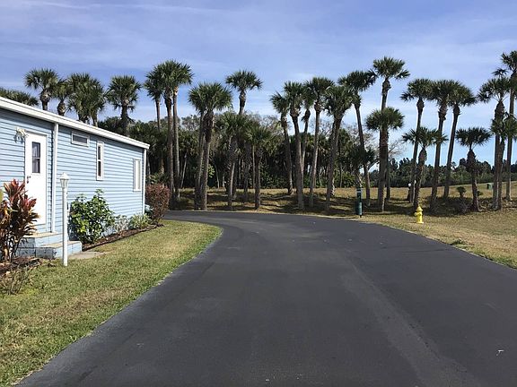 3rd image of 620 Waveside Dr