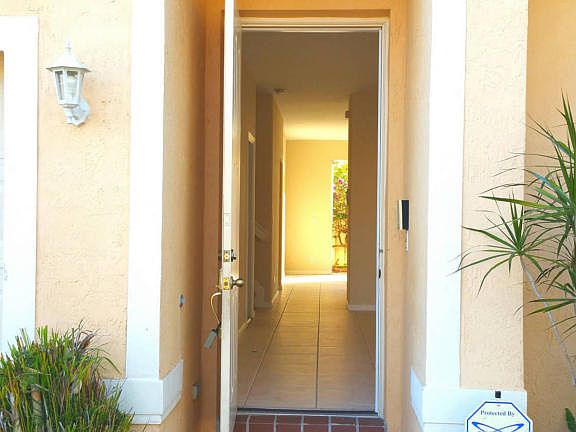 3rd image of 4172 Meade Way
