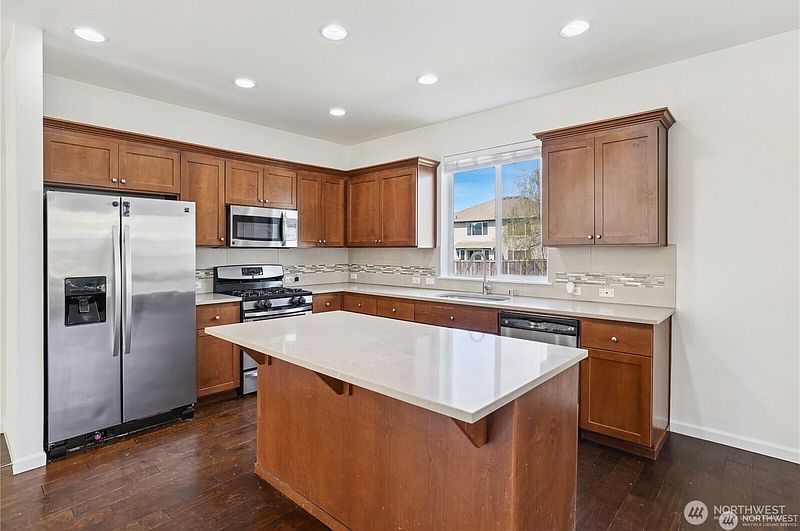 5th image of 18404 97th Avenue Ct E