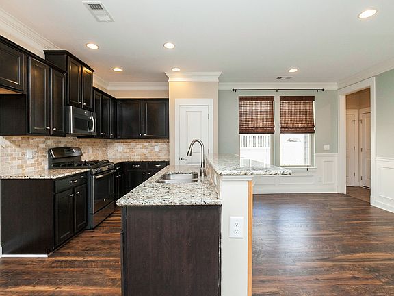2nd image of 3100 Millerton Way