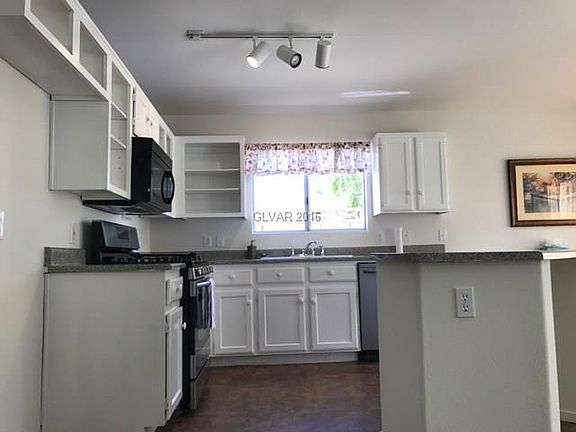 3rd image of 4073 Lucas Ave