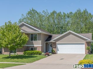 275 Lencester Ave, North Liberty, IA 52317