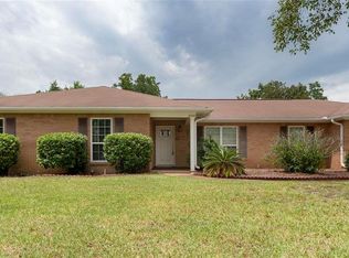 6904 Kitty Hawk Dr, Pensacola, FL 32506