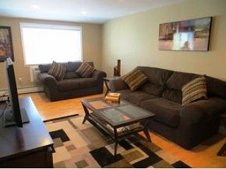 3rd image of 27 Gadsen Pl APT 2F