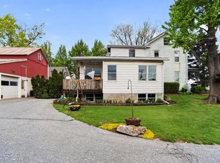 40 Queen Rd, Gordonville, PA 17529