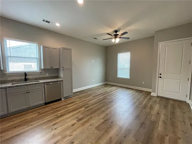 507 Center St #B — Photo 3