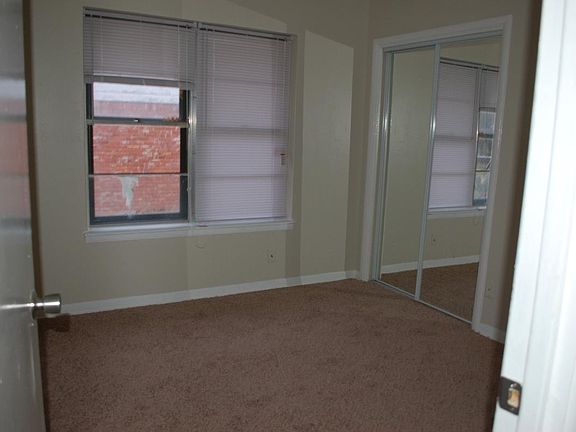 4th image of 8108 Redwood Dr