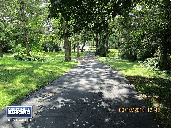 3rd image of 346 Riverview Dr