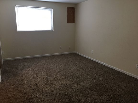 4th image of 7613 Dorothy Ln