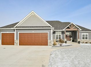 28516 Blue Crane COURT, Waterford, WI 53185