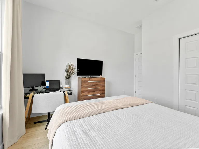3701 W Leila Ave — Photo 40