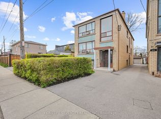 430 Ridelle Ave #1, Toronto, ON M6B 1K4