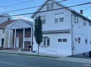 221 Valley Rd, Clifton, NJ 07013