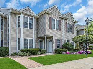 1000 Madeira Blvd, Melville, NY 11747