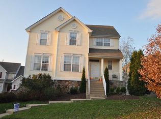 129 Winding Hill Dr, Hackettstown, NJ 07840