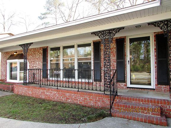 2nd image of 2839 Nantuckett Ave