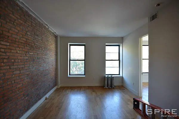 Rented by Spire Group | media 28